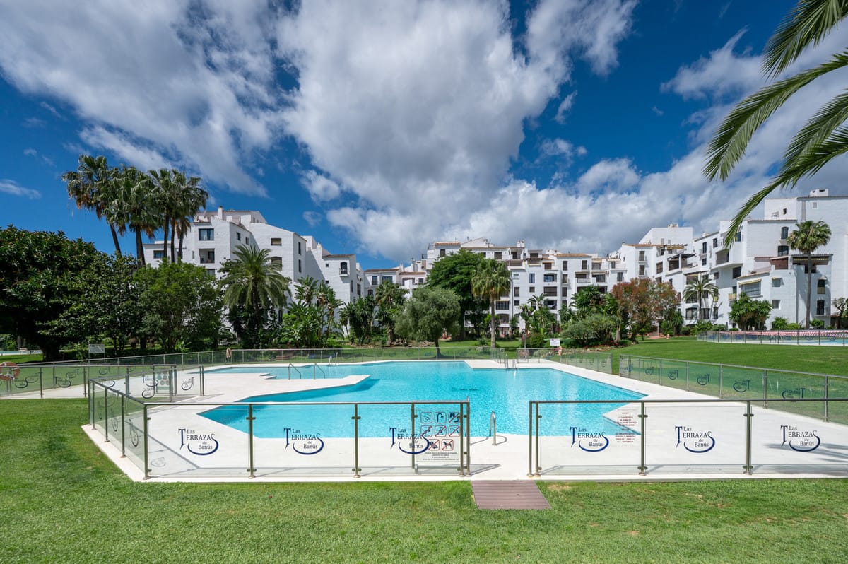 Middle Floor Apartment in Puerto Banús