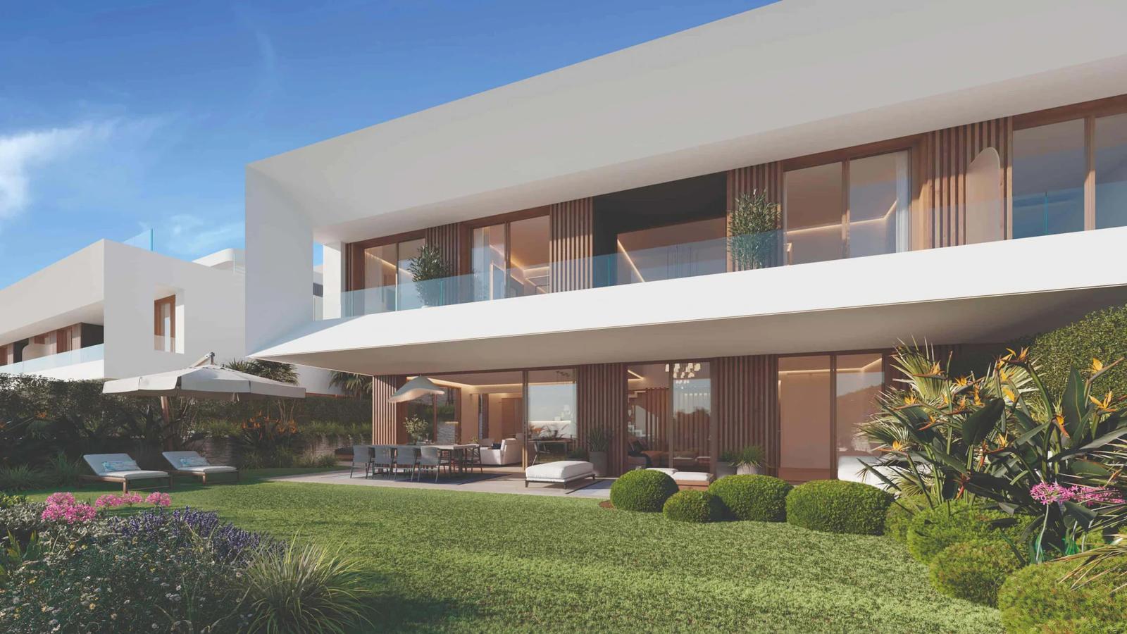 Semi-Detached Houses with Panoramic Views, Estepona