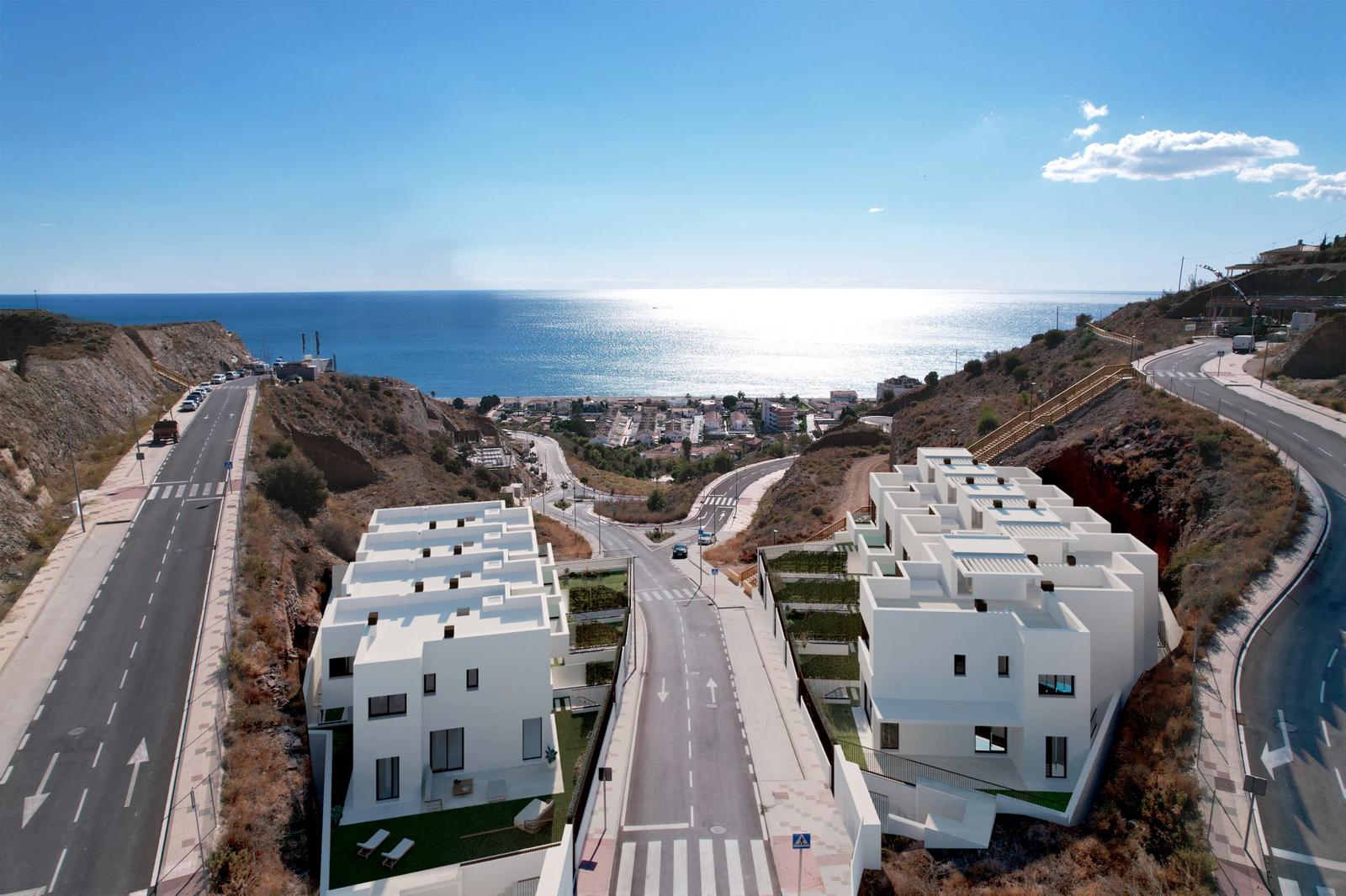 Townhouses with a Garden and Sea Views · Photo 11