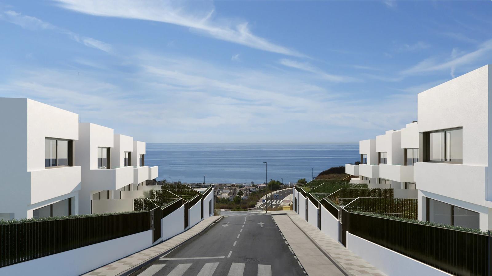 Townhouses with a Garden and Sea Views · Photo 10