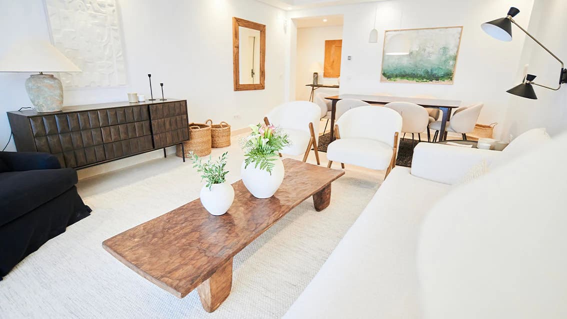 Key-Ready Apartments with Sea Views · Photo 7