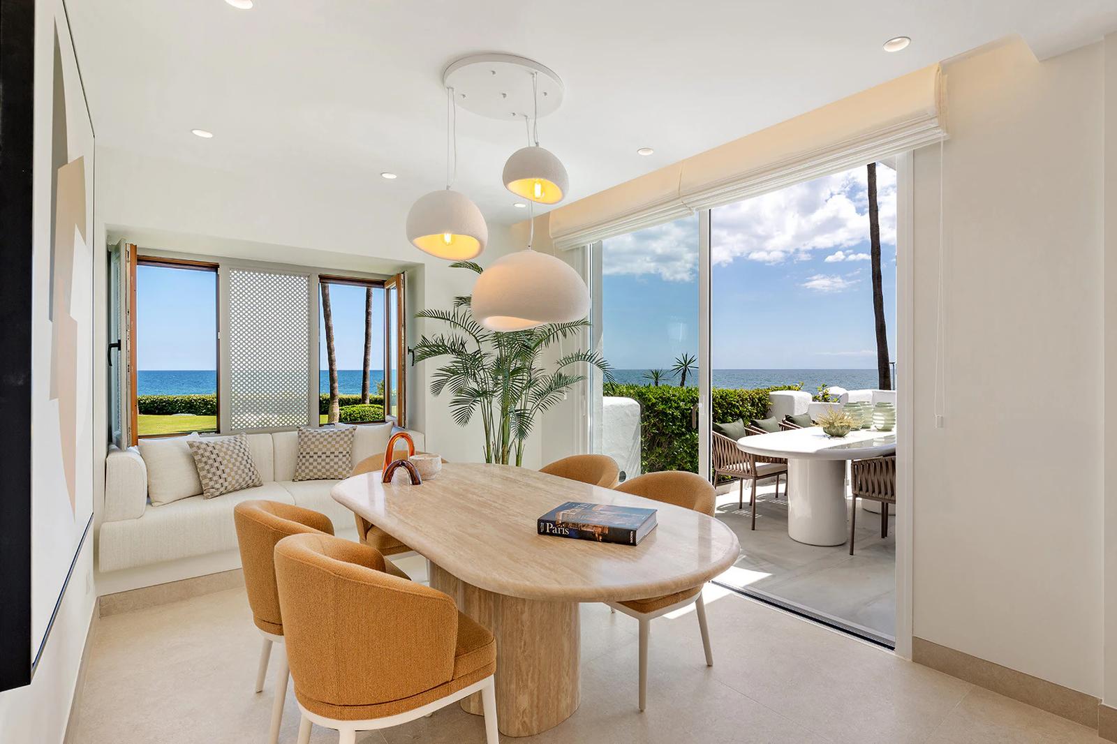 Frontline Beach Apartment with Large Terrace · Photo 23