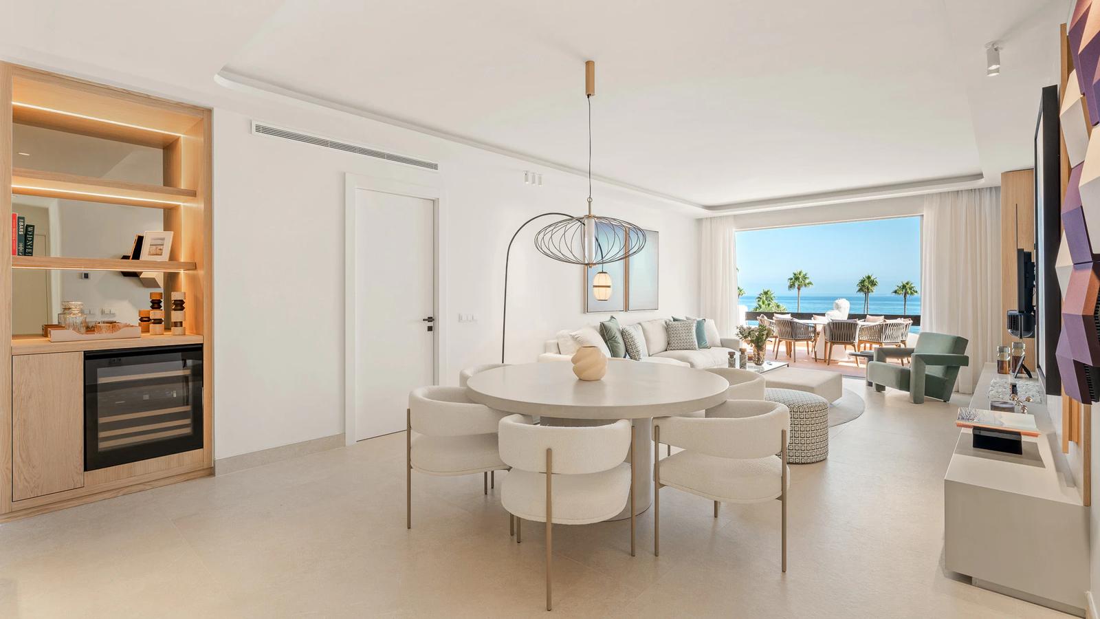 Beachfront Penthouse with Rooftop Terrace · Photo 36