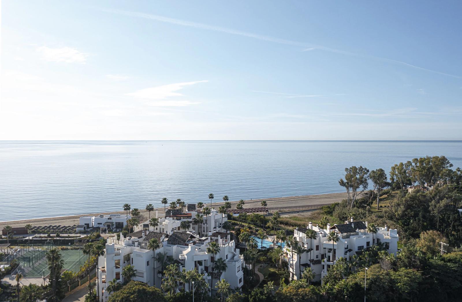 Renovated Beachfront Apartment with Sea Views, Estepona