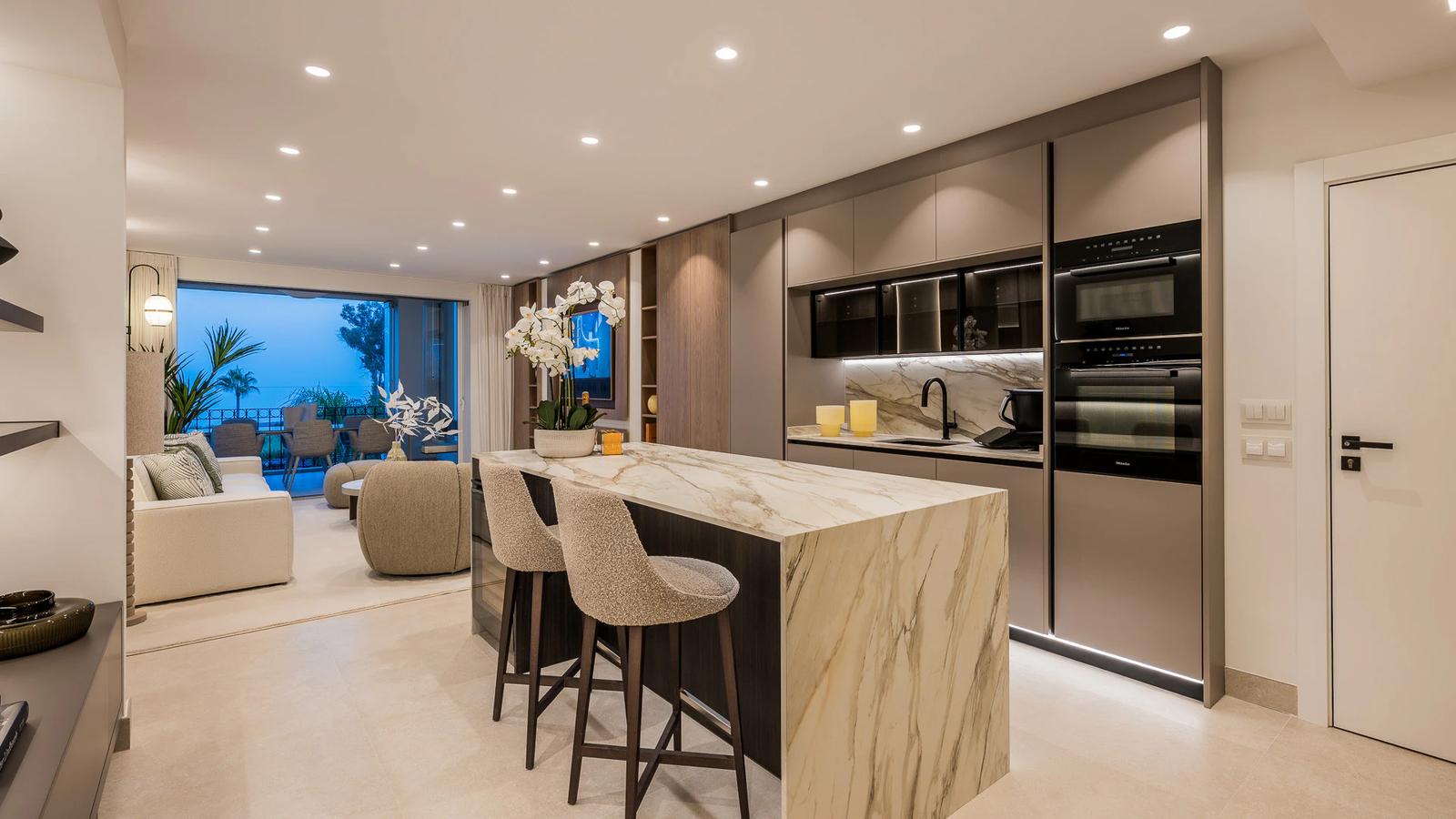 Renovated Beachfront Apartment · Photo 21