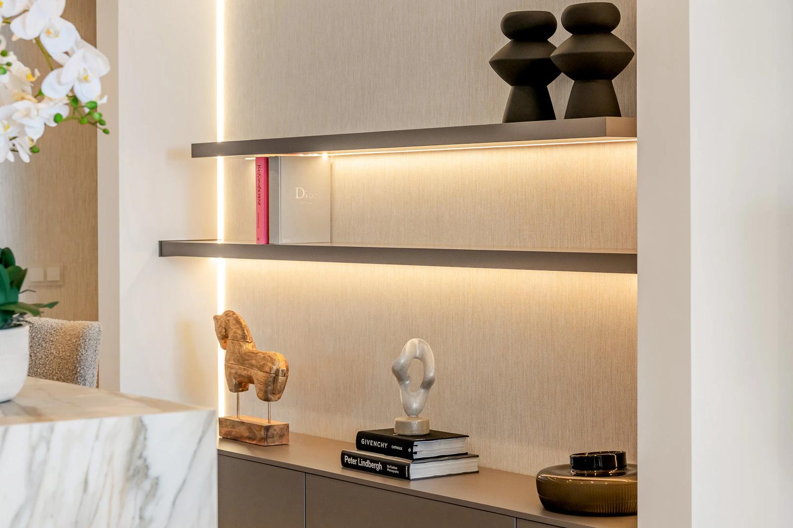 Renovated Beachfront Apartment · Photo 40