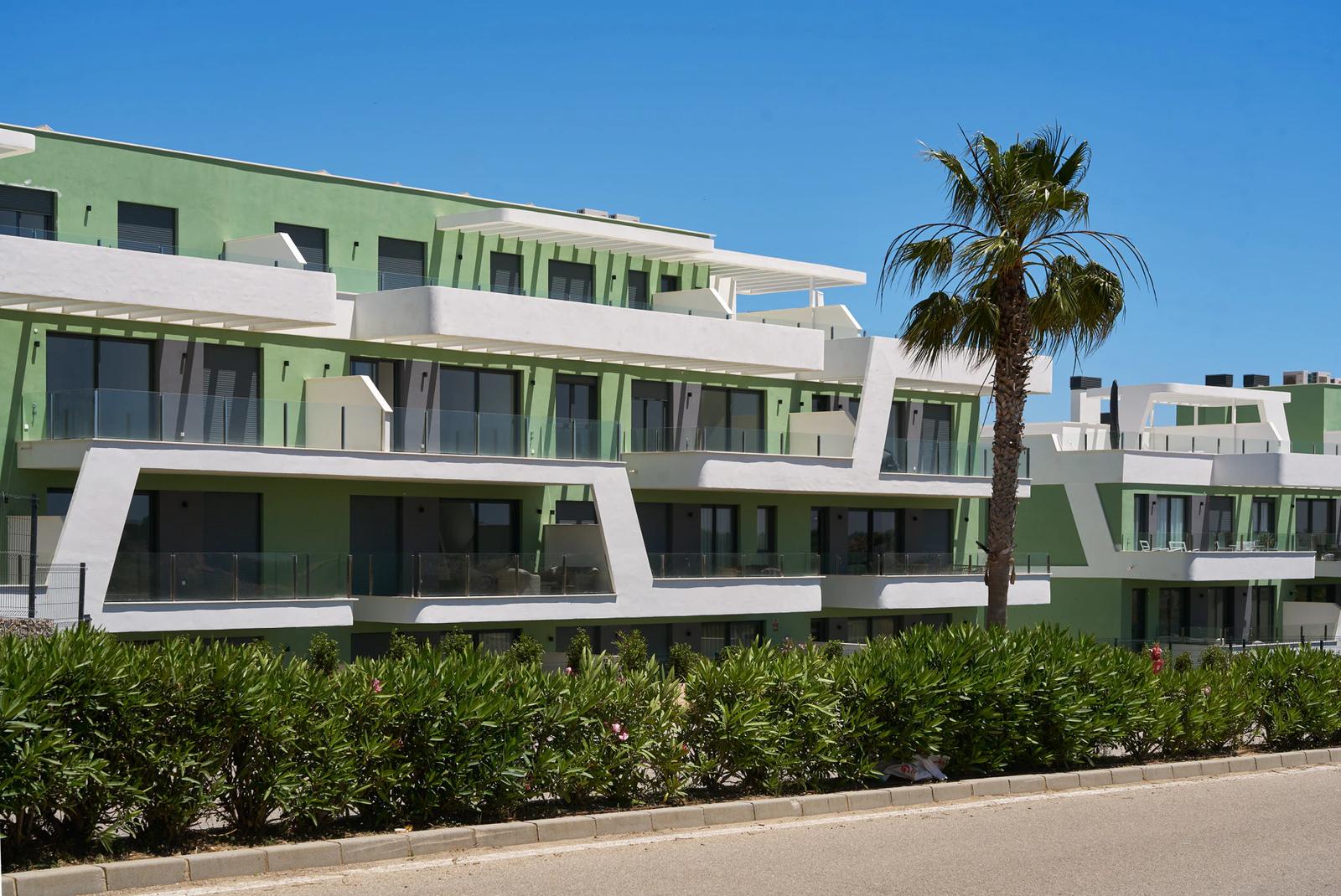 Frontline Golf Apartments with Sea Views · Photo 2