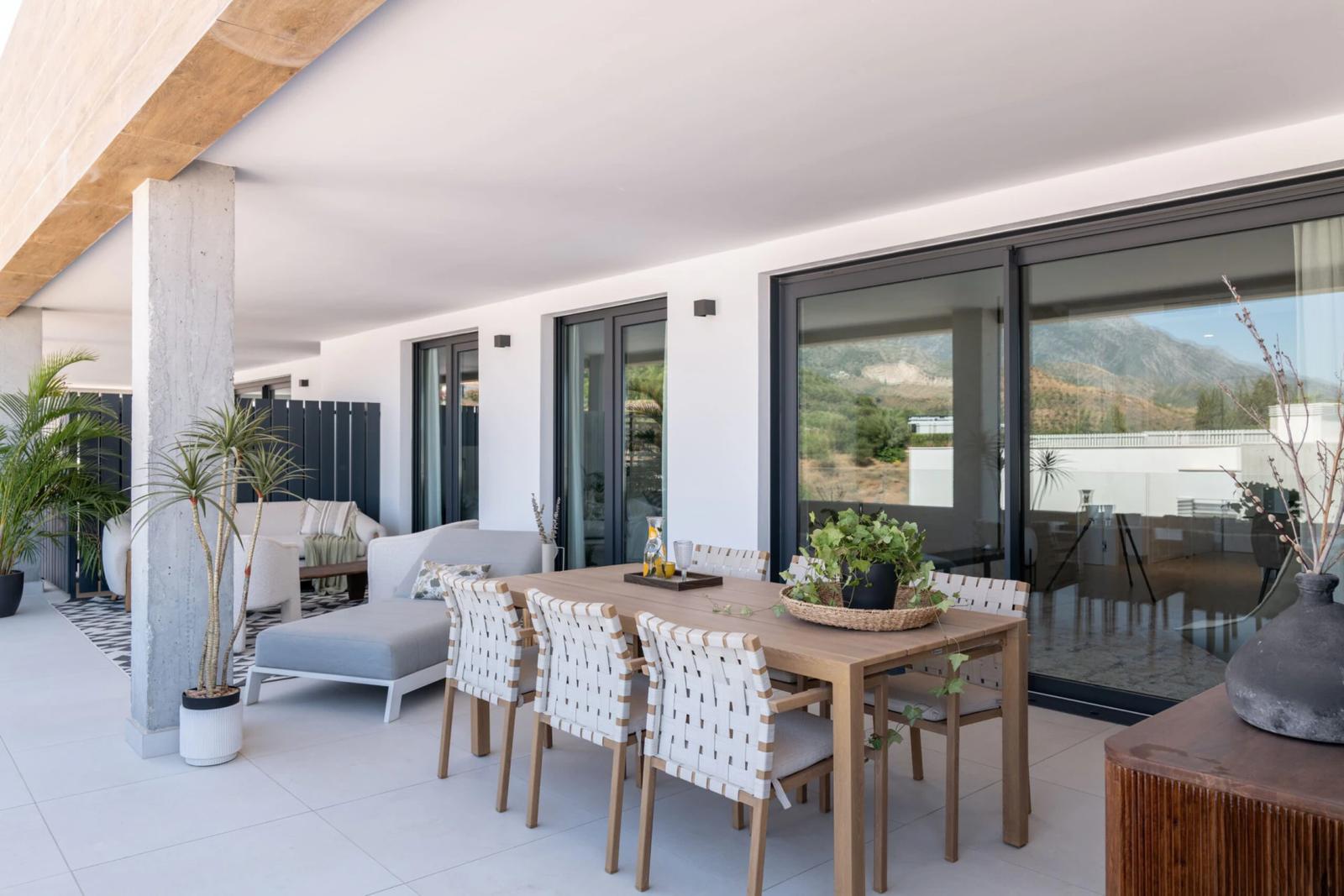 Penthouses with Sea Views and Private Jacuzzi · Photo 13