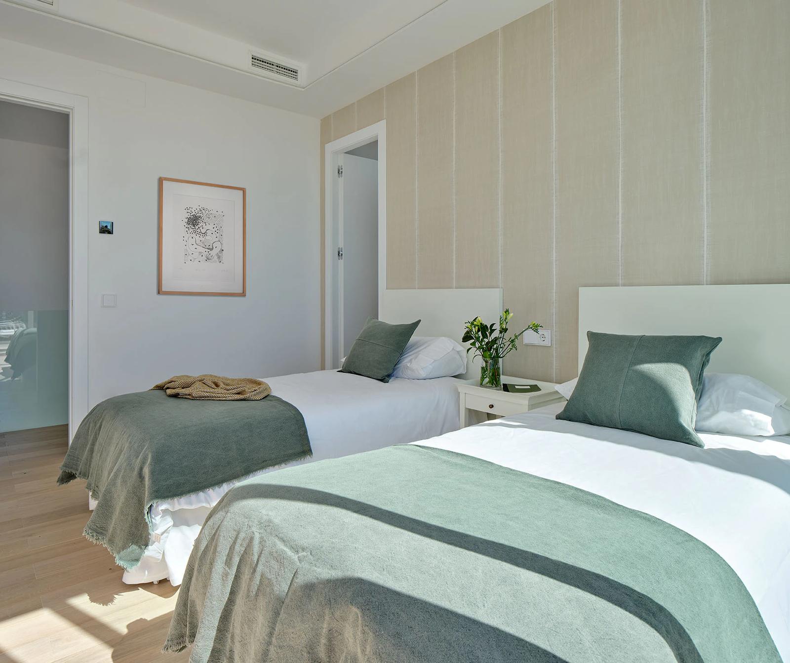 Villas with Sea and Golf Views · Photo 6