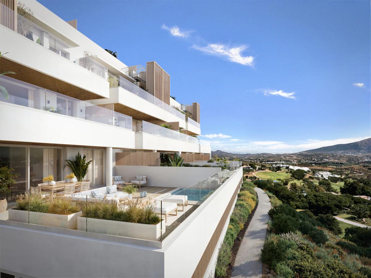 Frontline Golf Apartments · Photo 8
