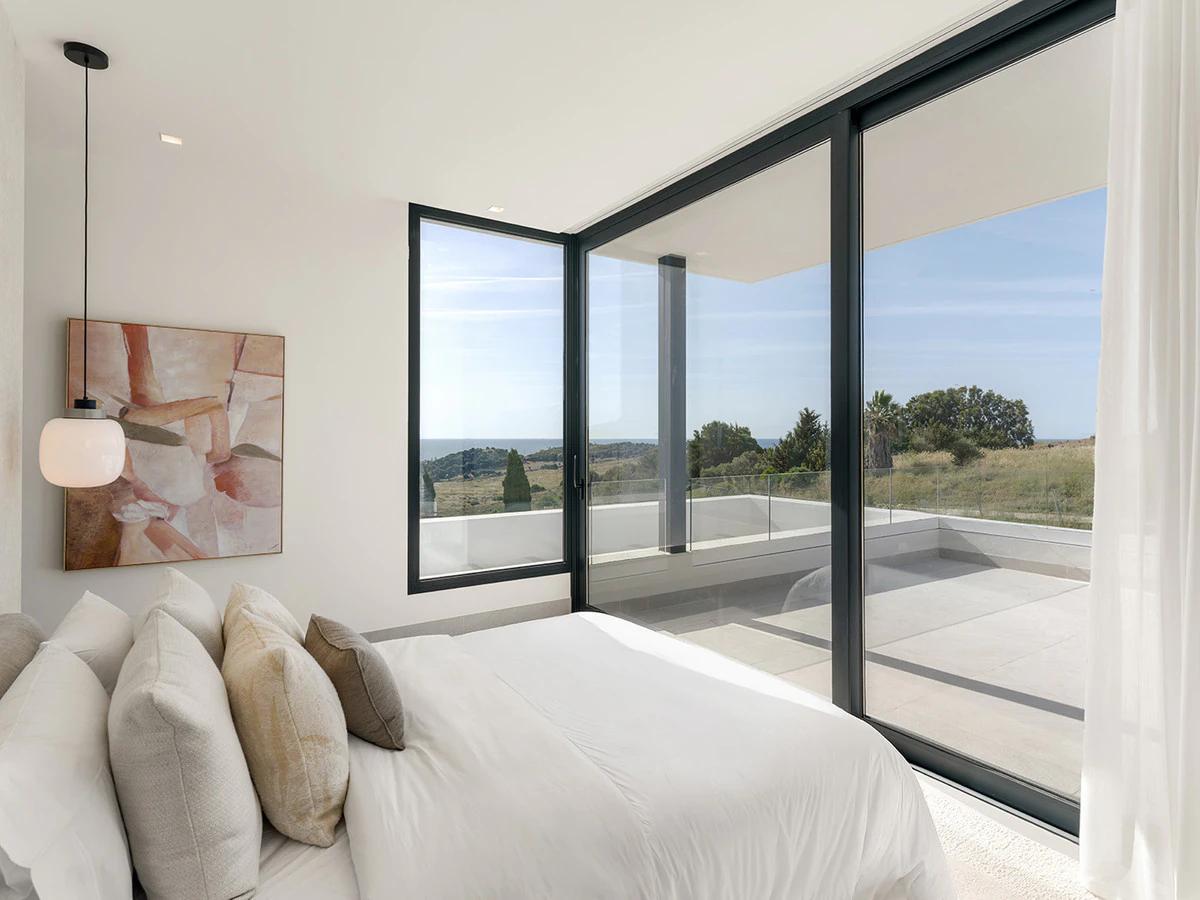 Frontline Golf Villas with Sea Views · Photo 12