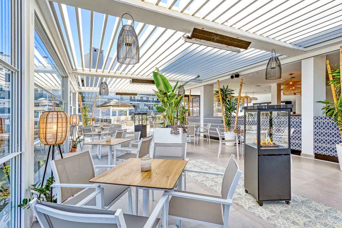 Apartments with Sea Views · Photo 3