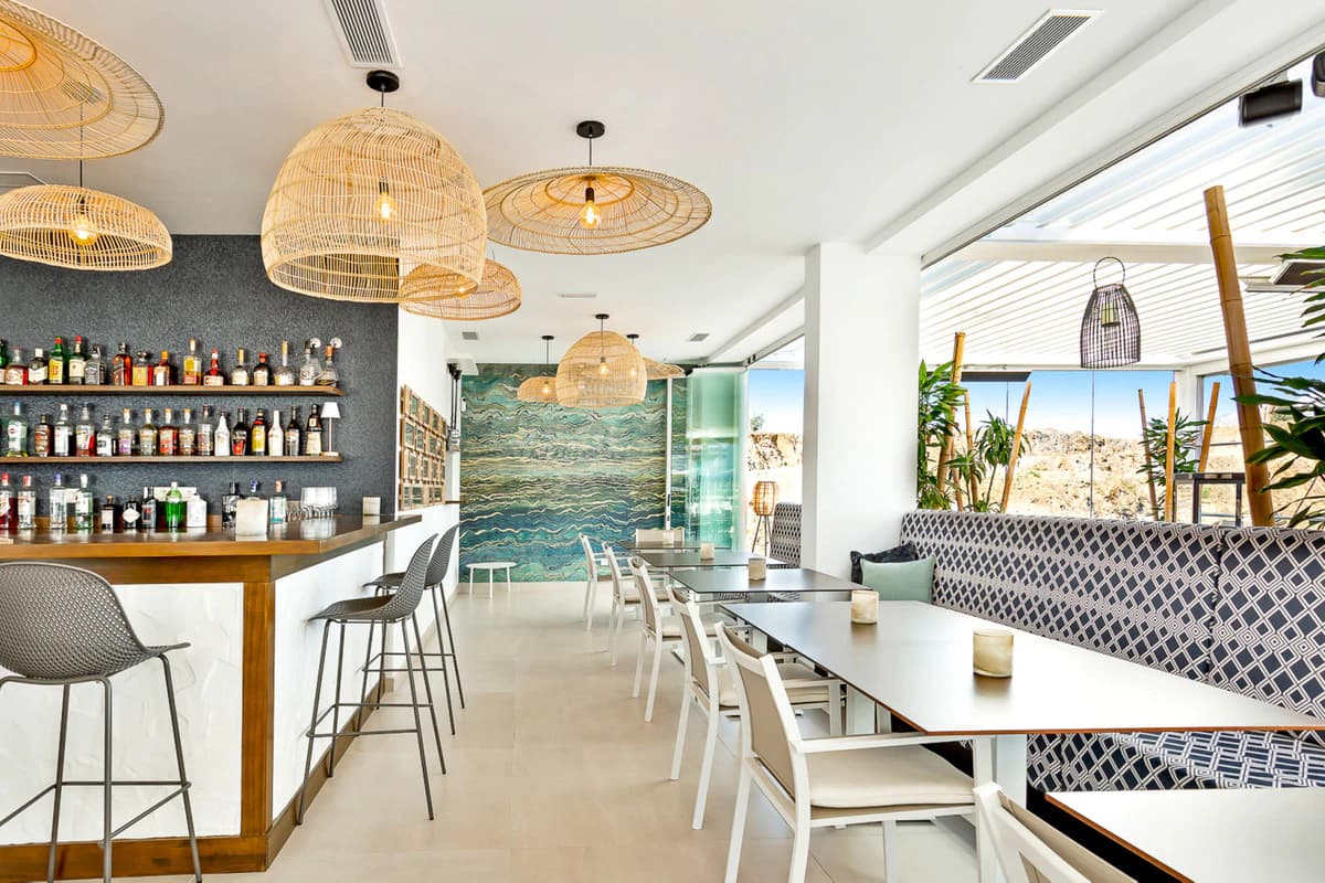 Apartments with Sea Views · Photo 2