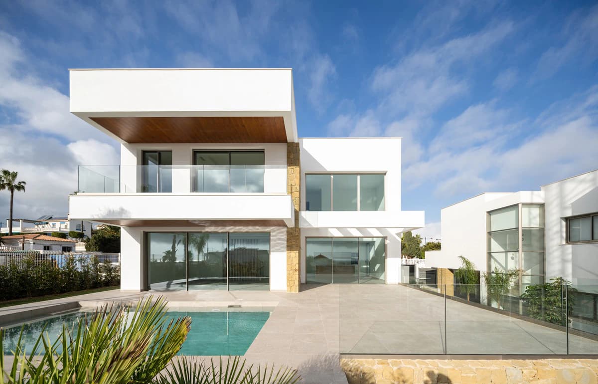 Private Pool Villas Near the Beach, Mijas