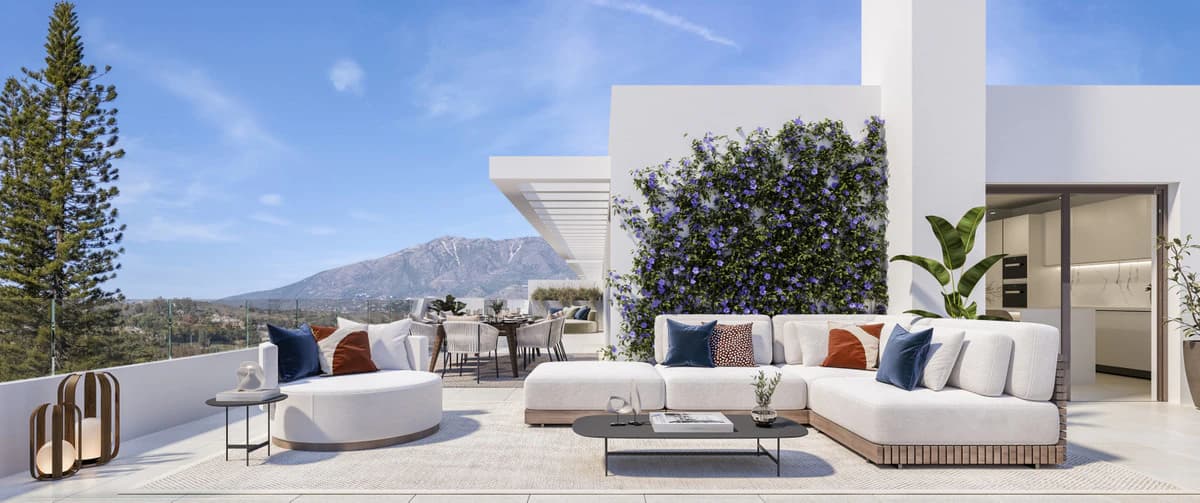 Frontline Golf Apartments and Penthouses · Photo 5