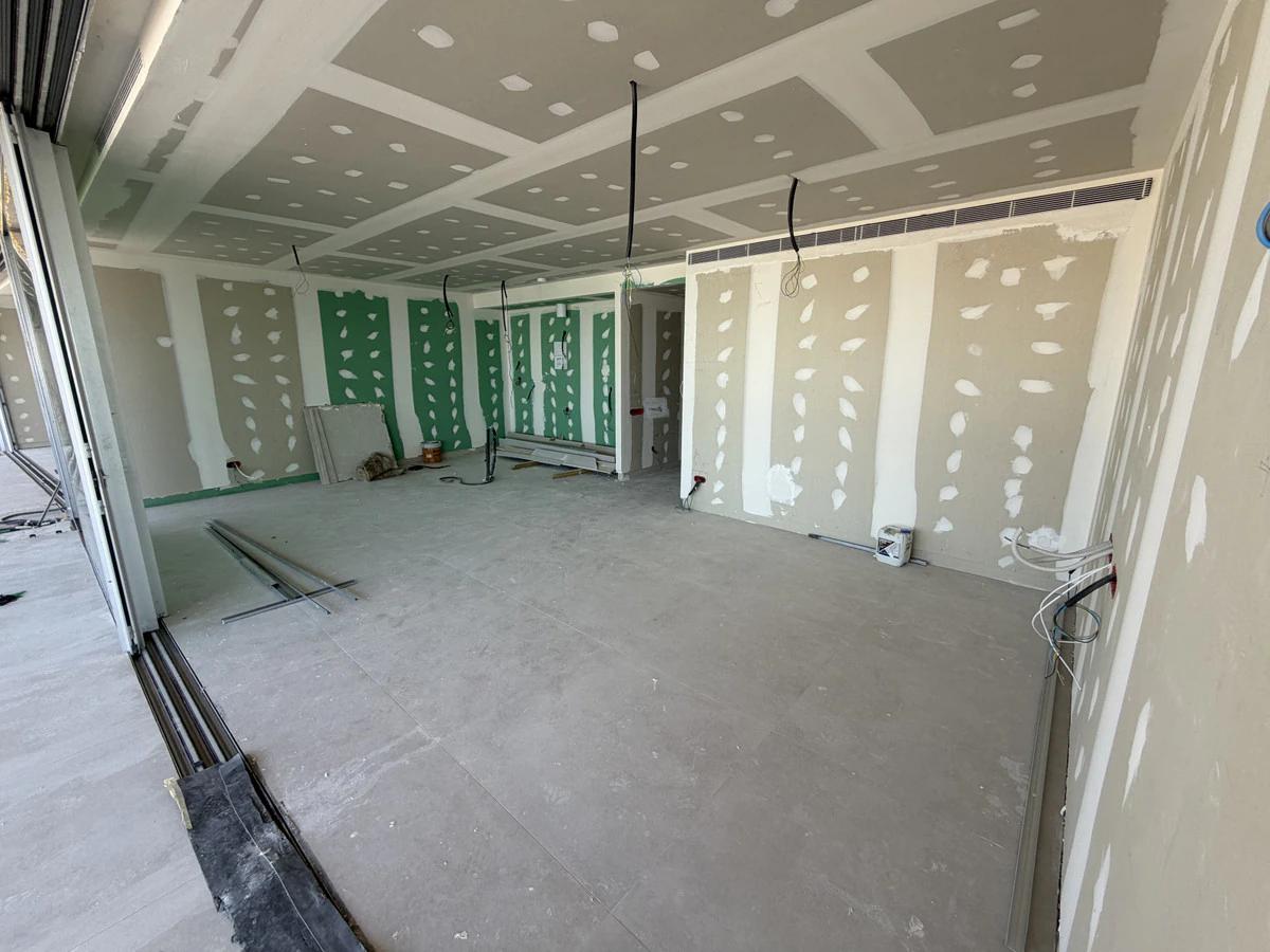 Apartamenty z basenem bez krawędzi i widokiem na morze · Zdjęcie 9