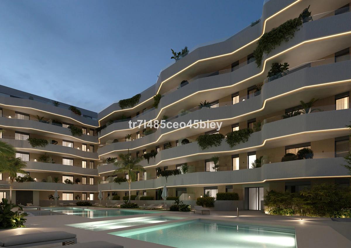 Apartments with Three Outdoor Pools · Photo 2