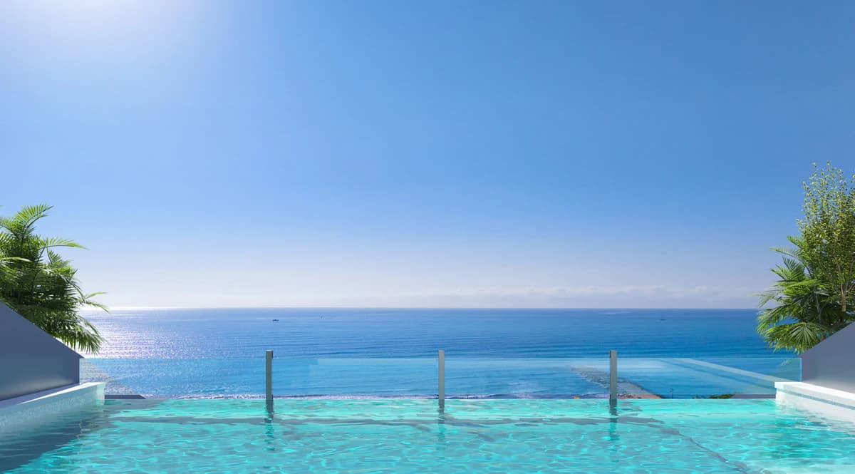 Apartments with Sea Views and Rooftop, Fuengirola