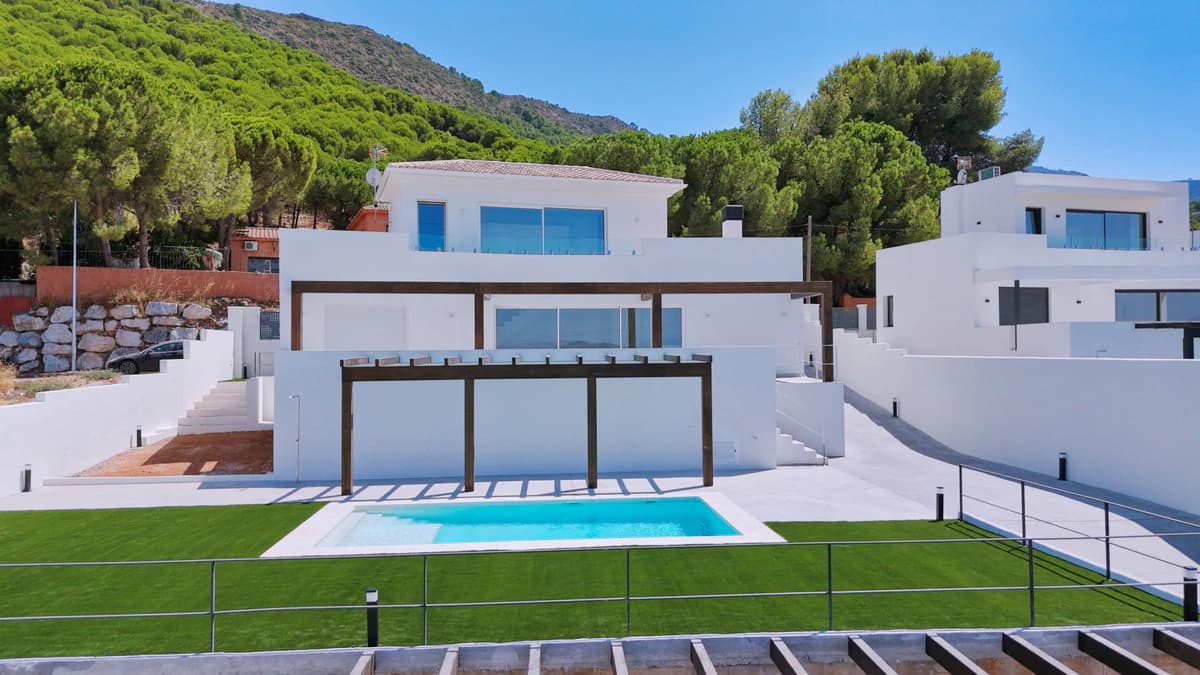 Villas with Private Pools · Photo 8
