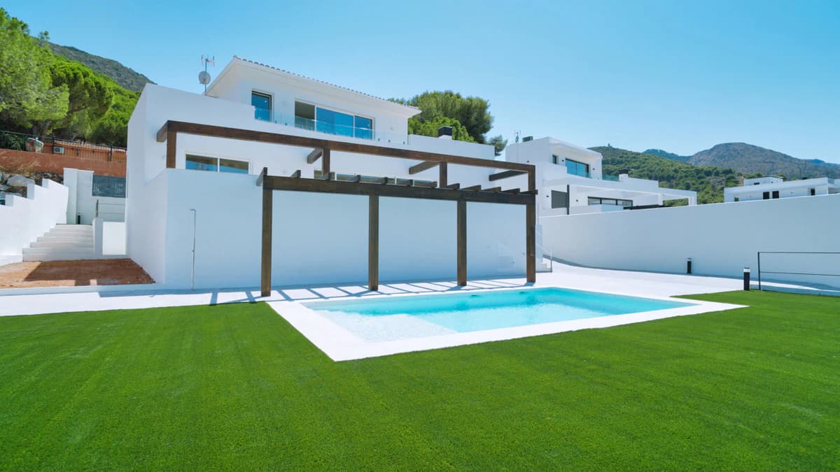 Villas with Private Pools · Photo 2