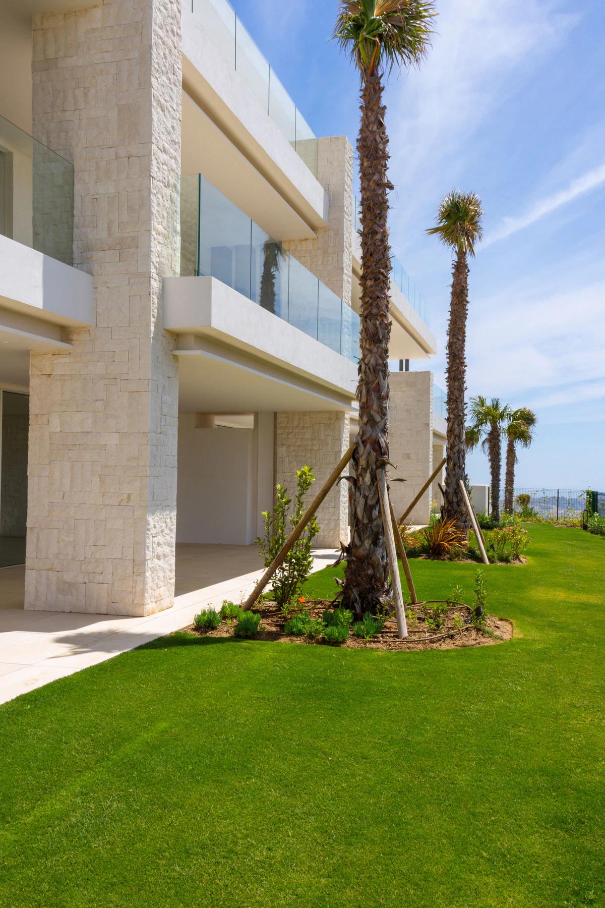 Beachside Apartments with Nature Trails · Photo 3
