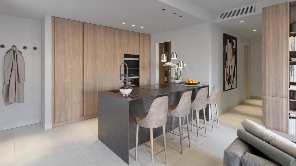 Apartments with a Rooftop Pool · Photo 3