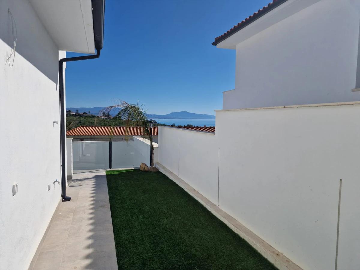 Private Garden Houses and Villa · Photo 2