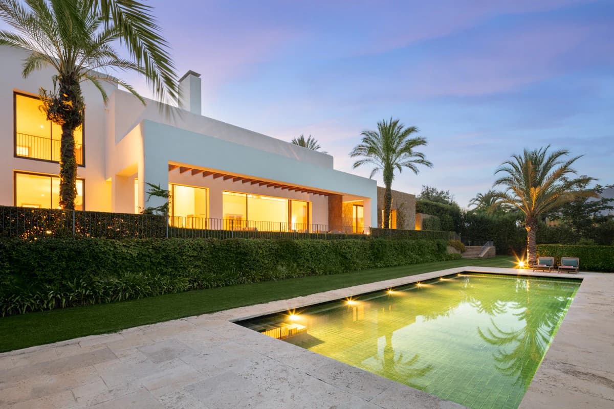 Villas with Private Pools · Photo 2