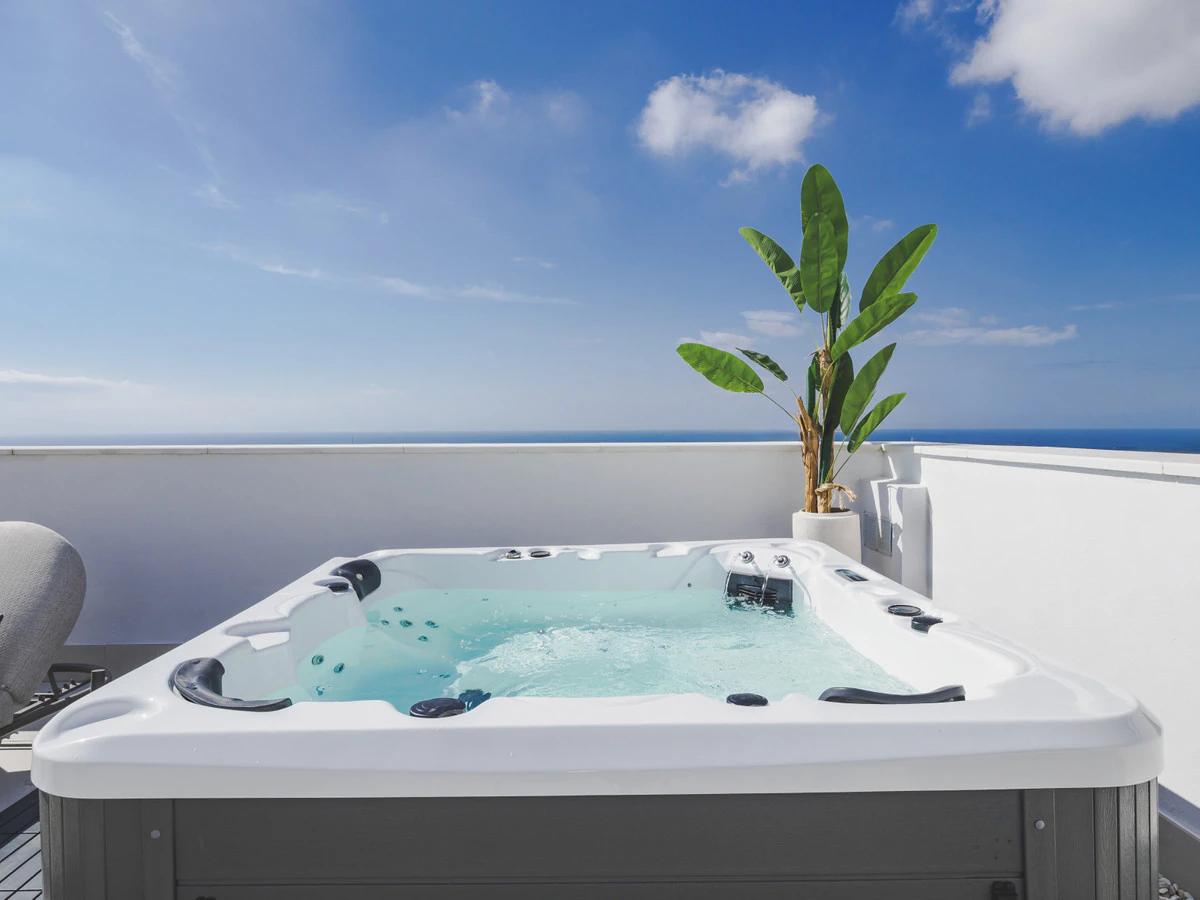 Apartments and Villas with Sea Views · Photo 2
