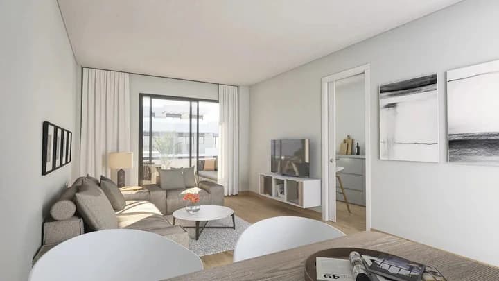Beachside Apartments with Communal Pool · Photo 5