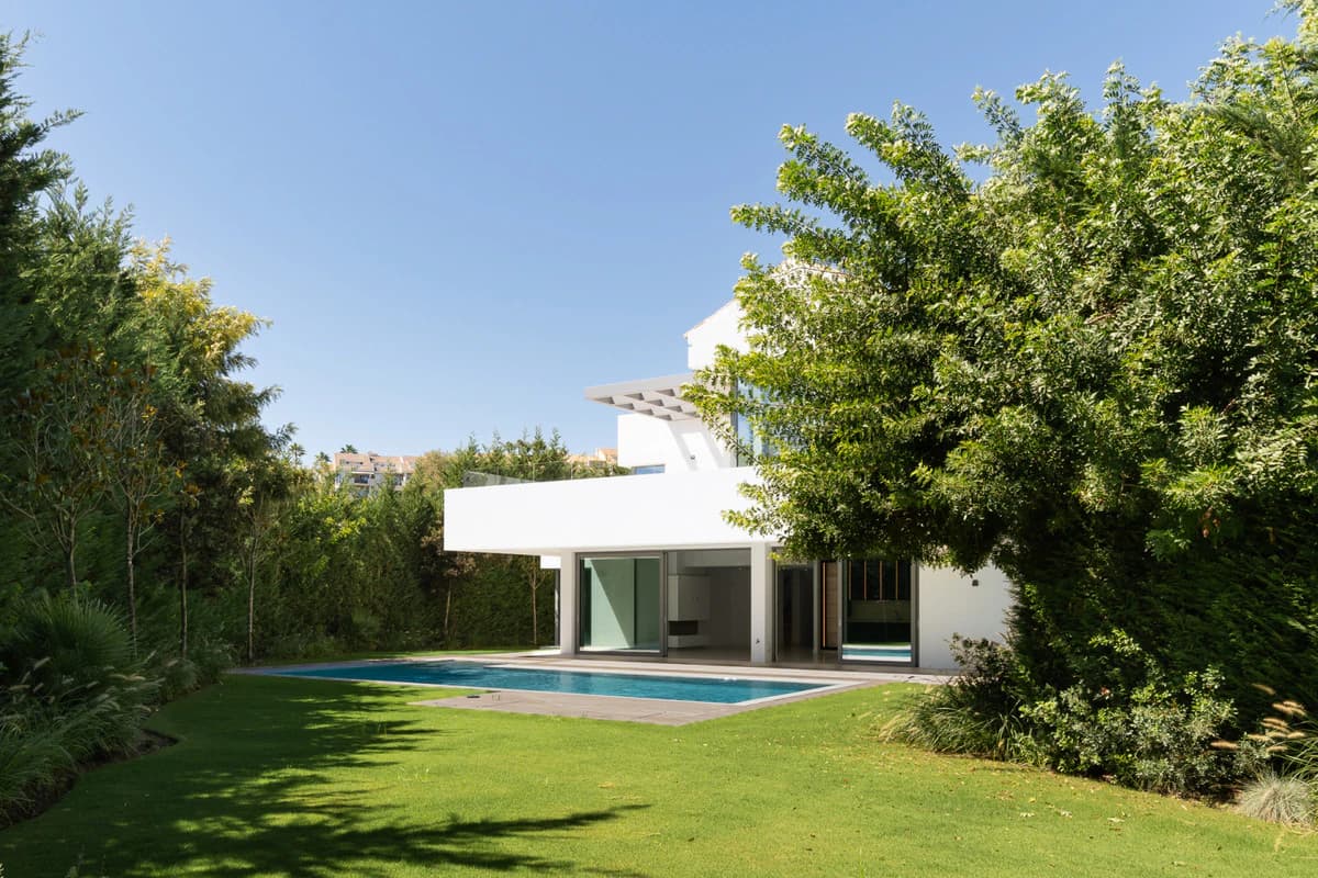 Villas with Private Pools · Photo 3
