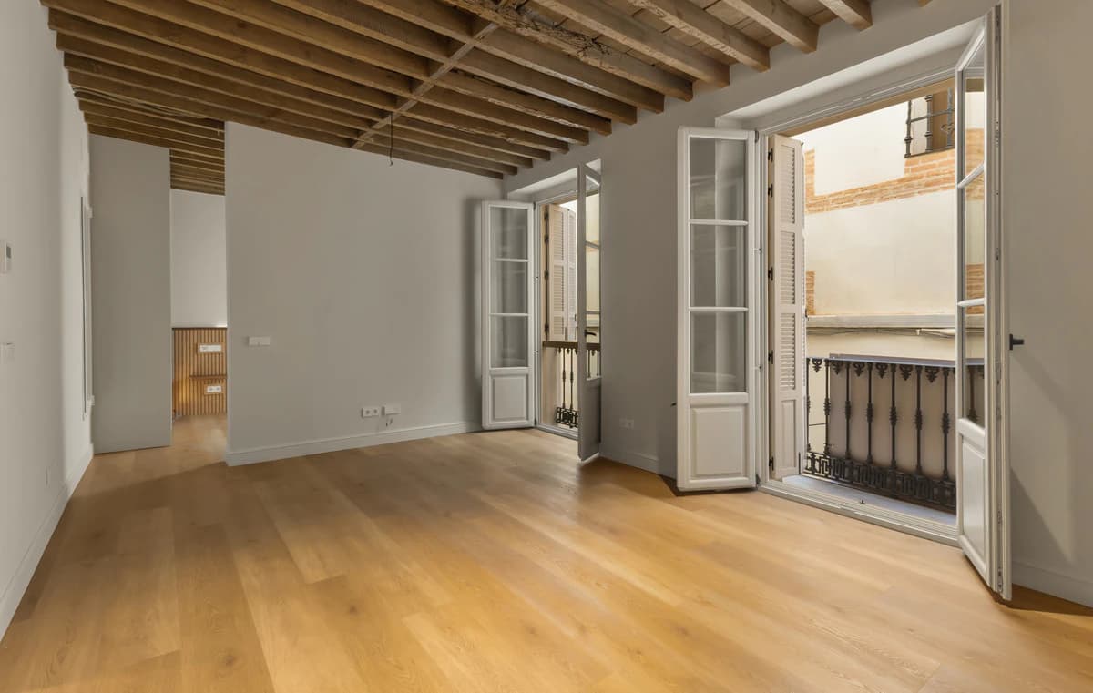 Restored Historic Apartments and Penthouse · Photo 10