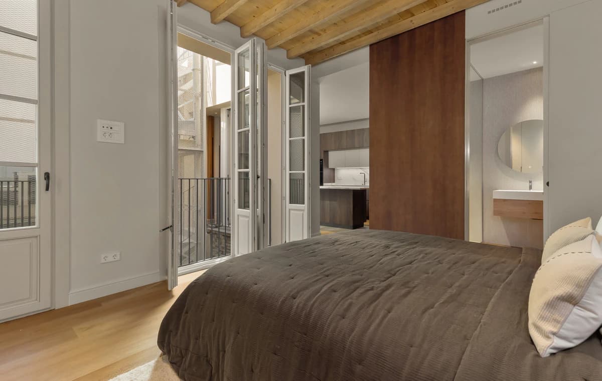 Restored Historic Apartments and Penthouse · Photo 39