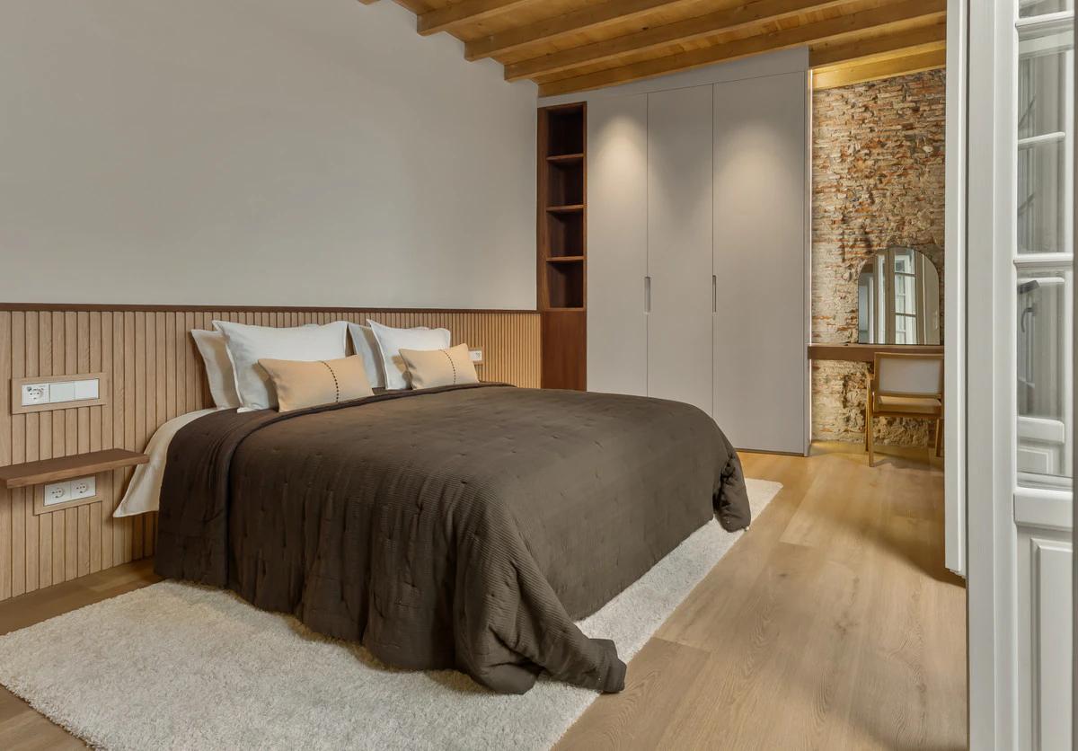 Restored Historic Apartments and Penthouse · Photo 33