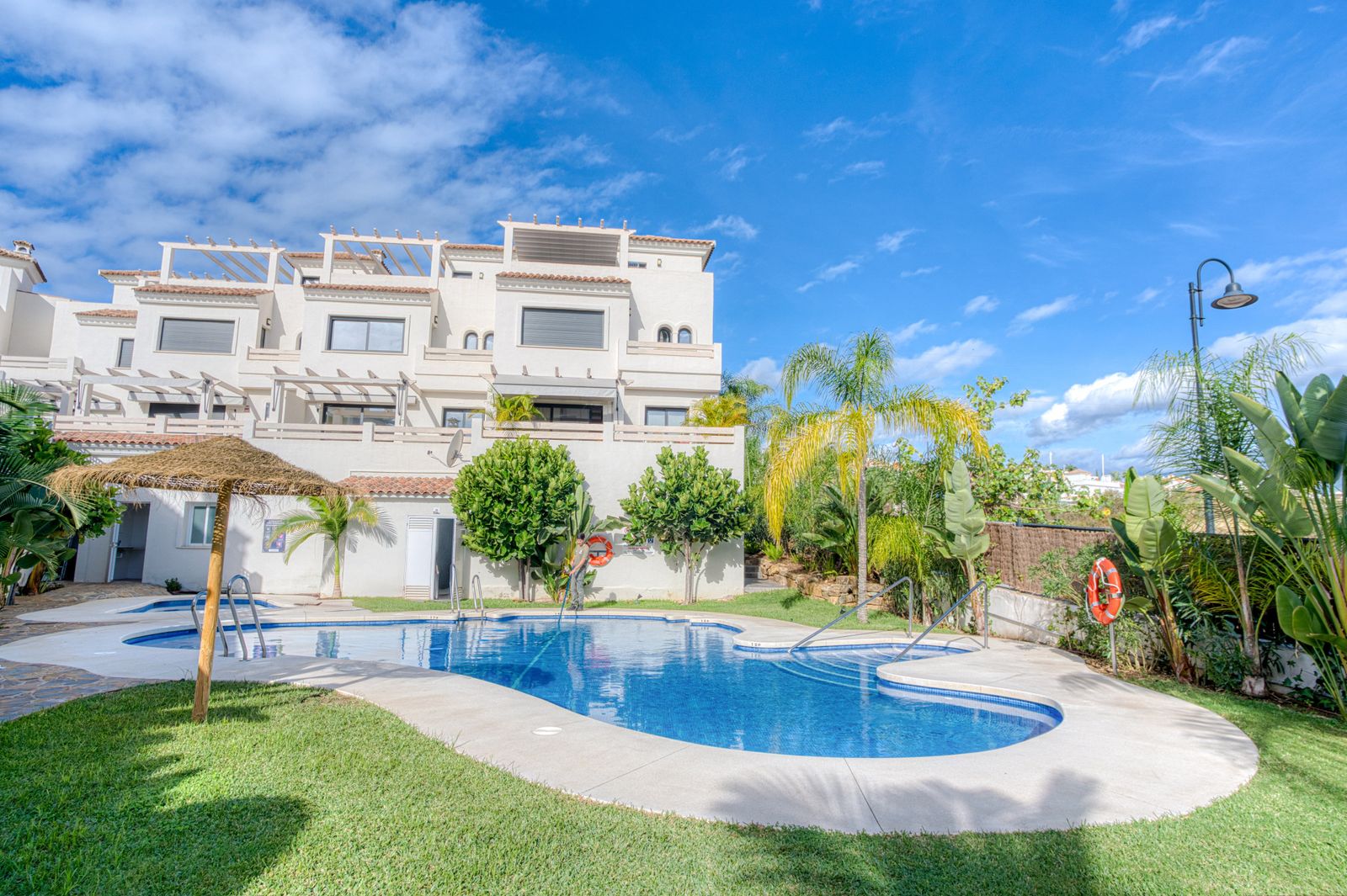 Elegant, three bedroom townhouse located in the gated community of Agra Residencial, Estepona