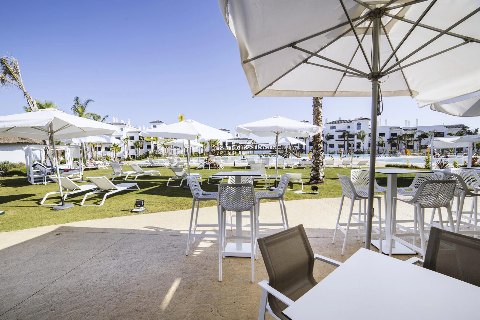 Apartments with Tennis Courts · Photo 20