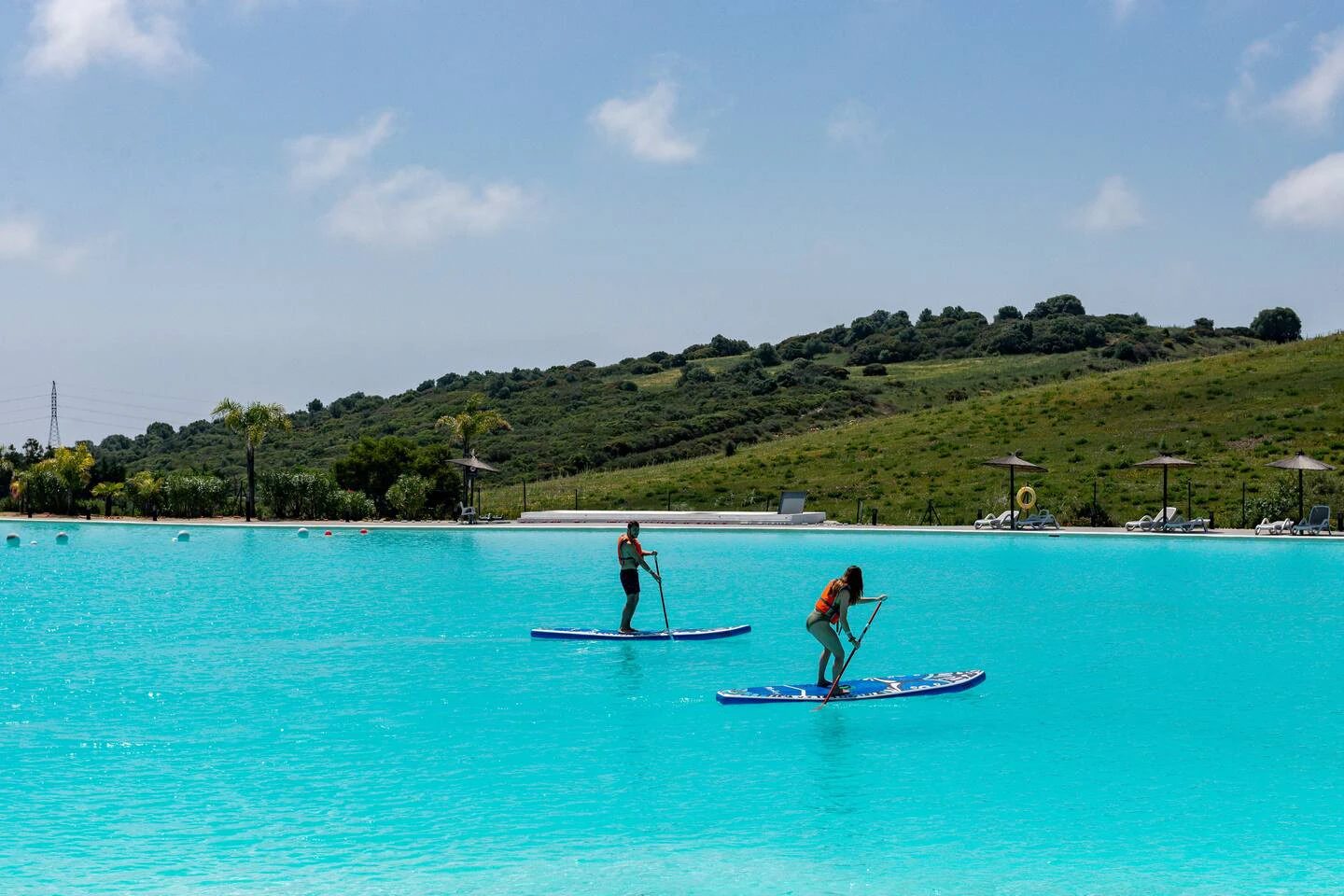 Luxury Apartments with Lagoon Access · Photo 13