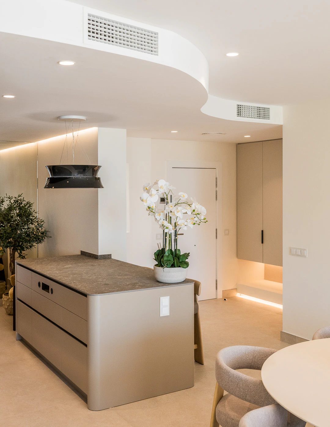 Penthouse u pláže se střešní terasou · Fotografie 52