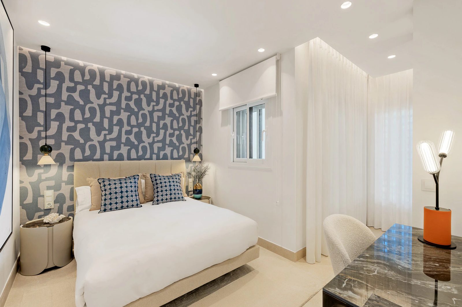 Renovated Beachfront Apartment · Photo 35