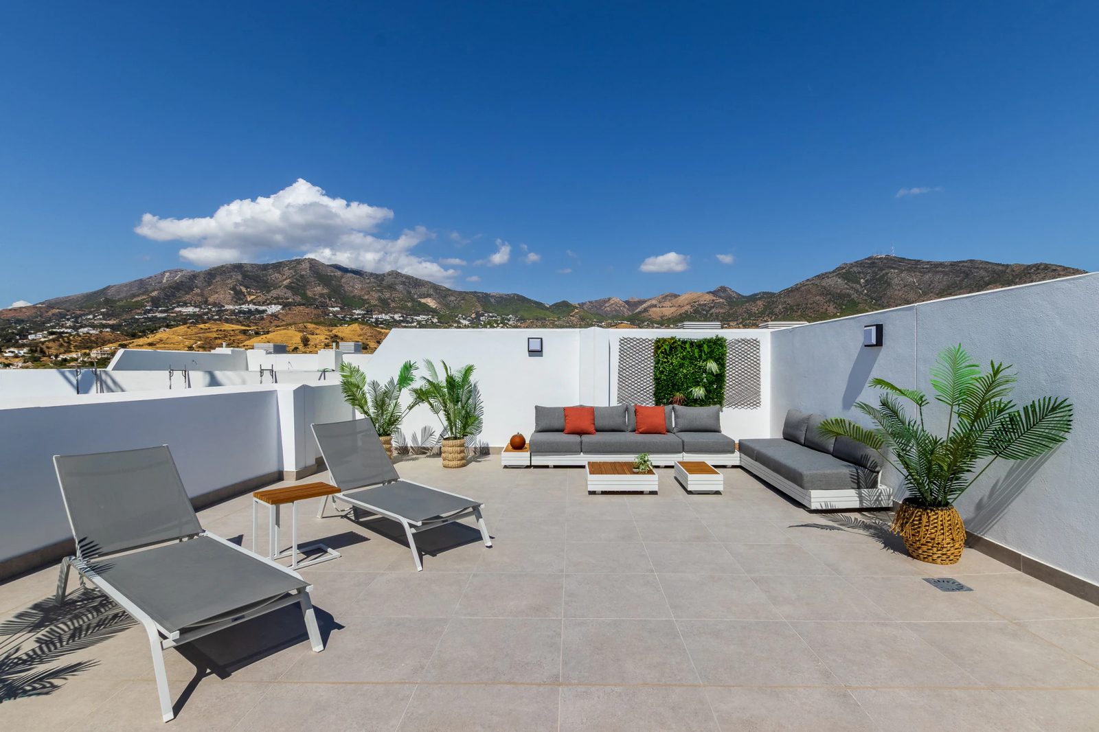 Boutique Apartments with Sea Views · Photo 21
