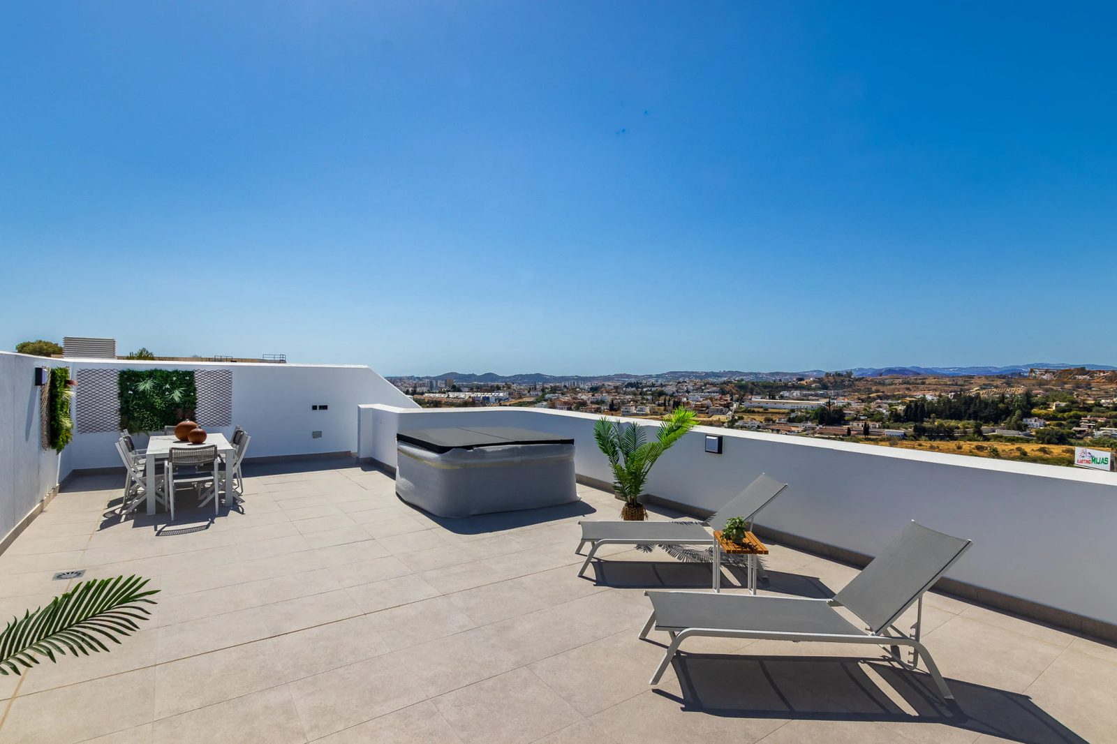 Boutique Apartments with Sea Views · Photo 24