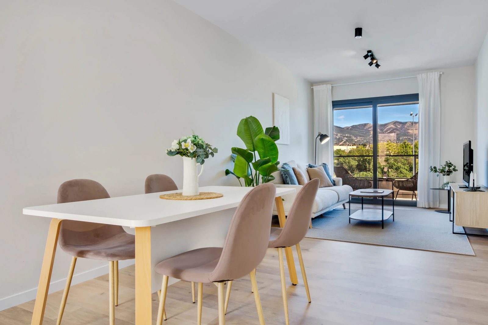Apartments with Garage and Storage Included · Photo 10