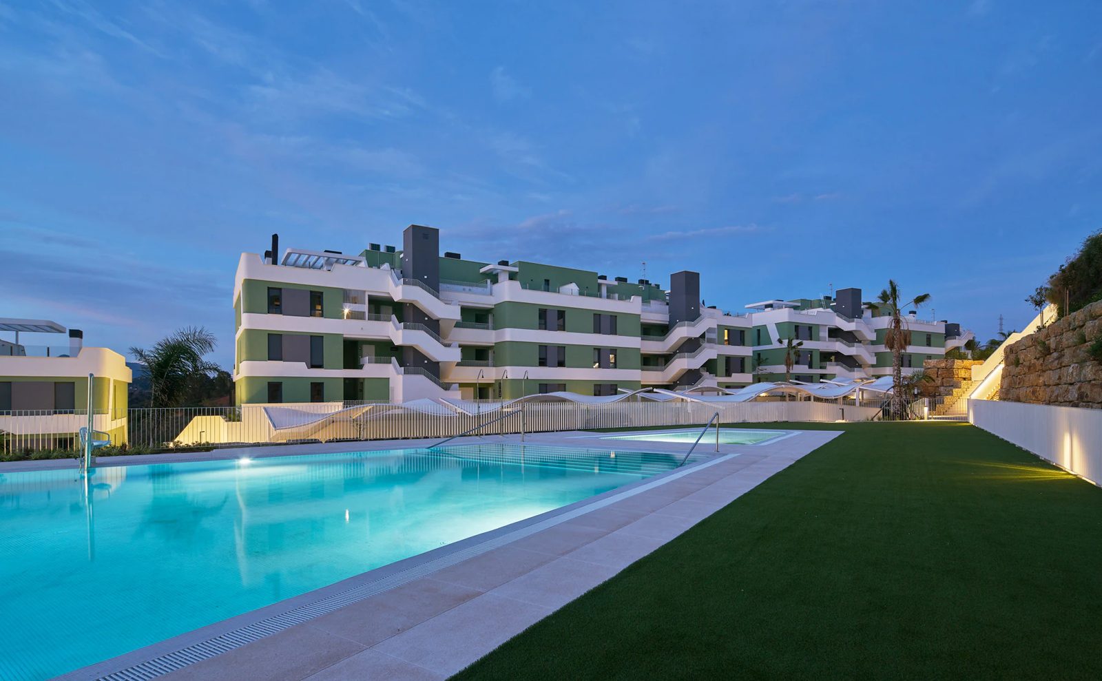Frontline Golf Apartments with Sea Views · Photo 12