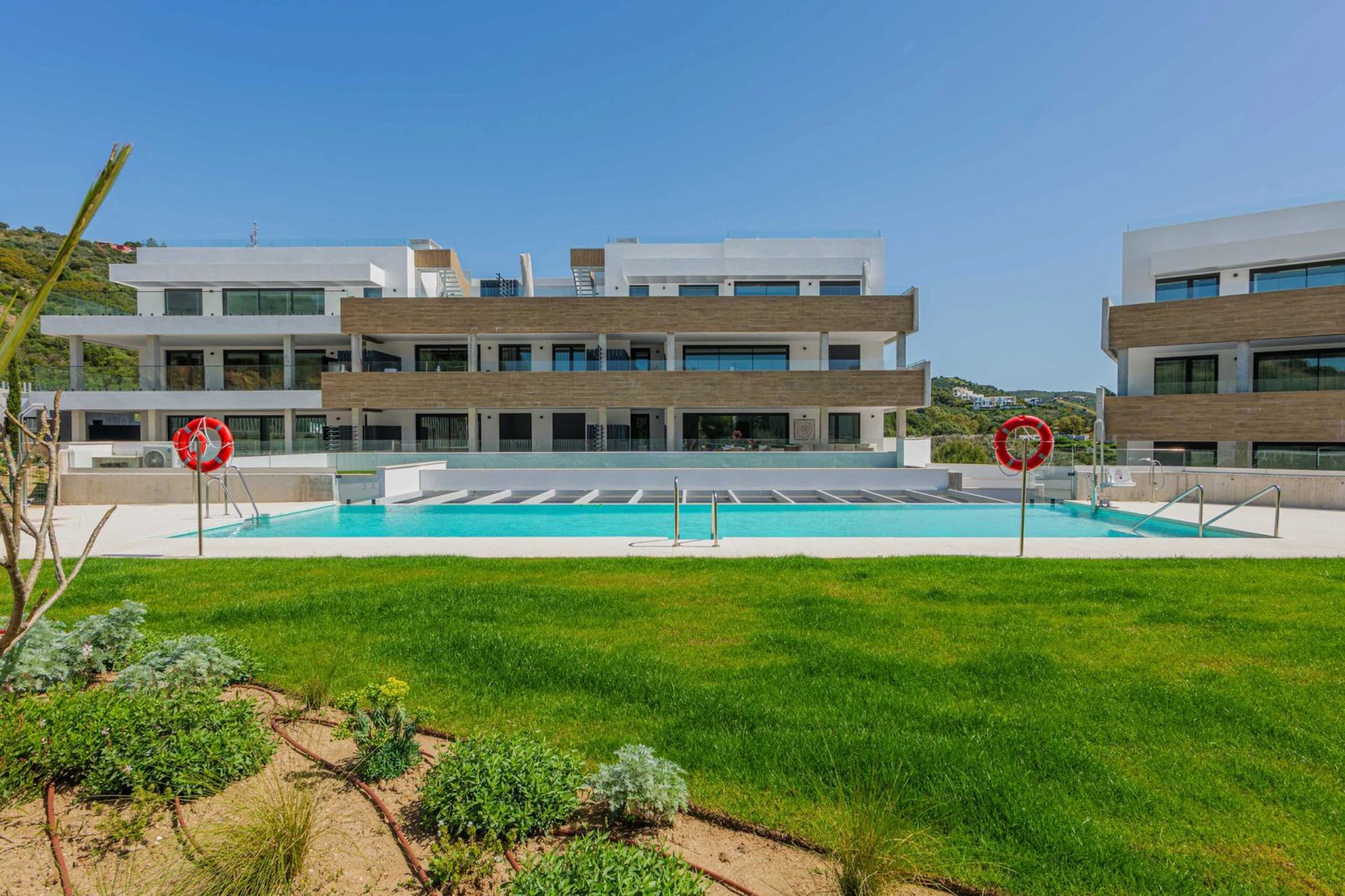 Penthouses with Sea Views and Private Jacuzzi · Photo 10