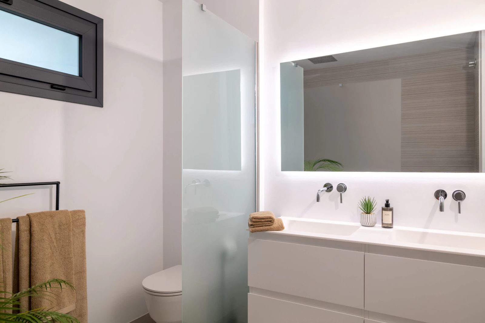 Penthouses with Sea Views and Private Jacuzzi · Photo 15