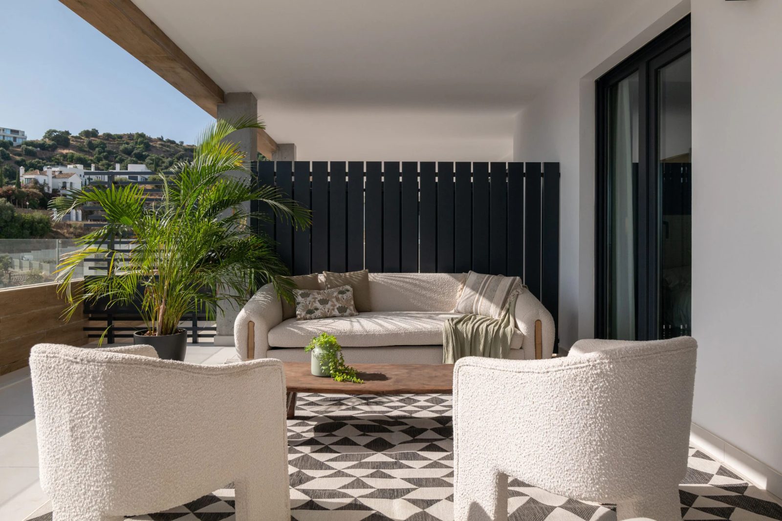 Penthouses with Sea Views and Private Jacuzzi · Photo 17