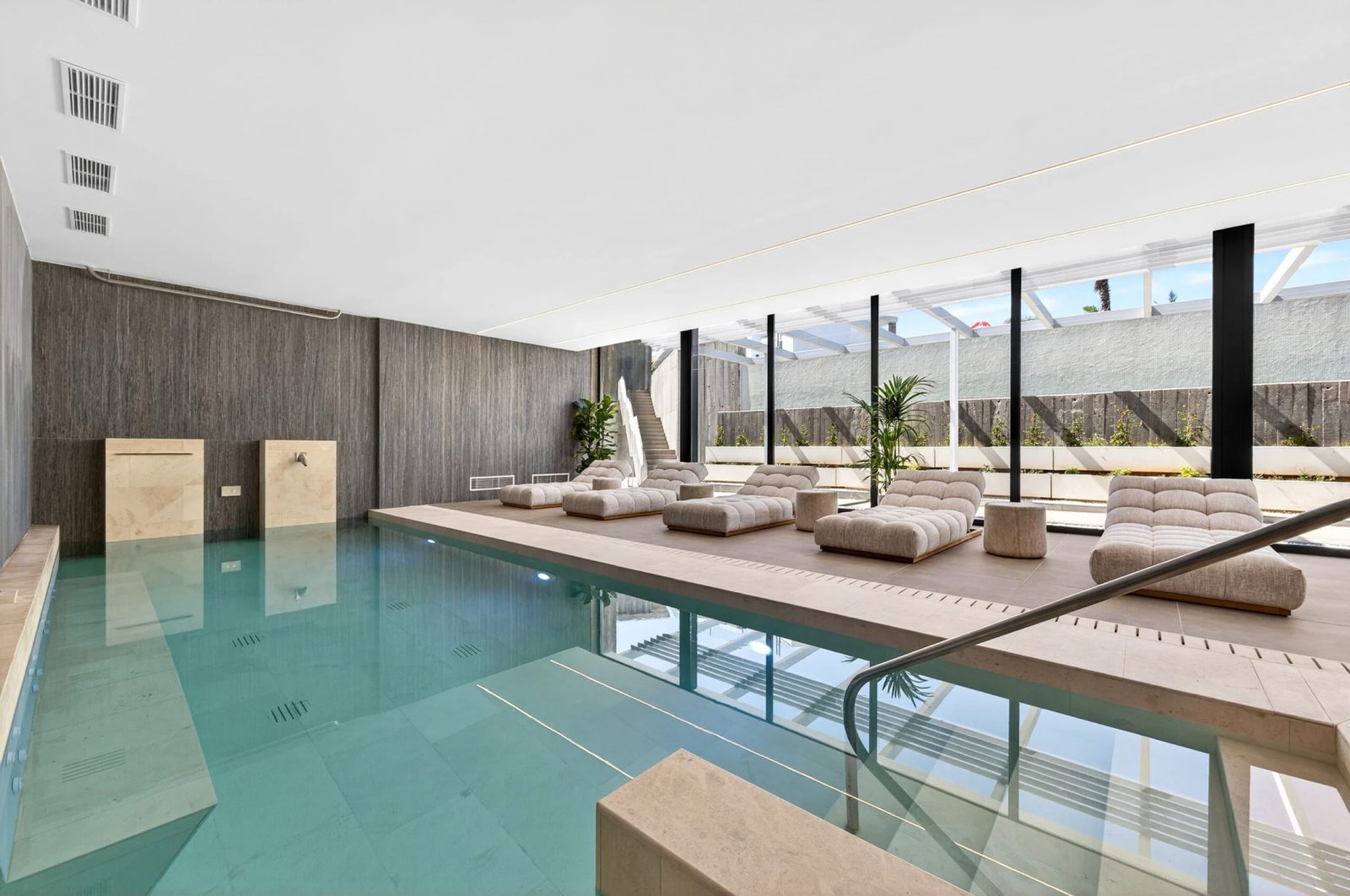 Penthouses with Sea Views and Private Jacuzzi · Photo 8