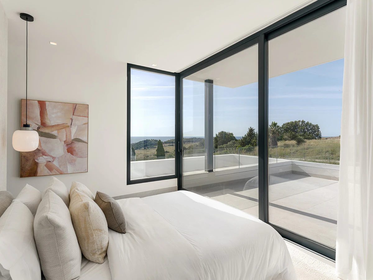 Frontline Golf Villas with Sea Views · Photo 12
