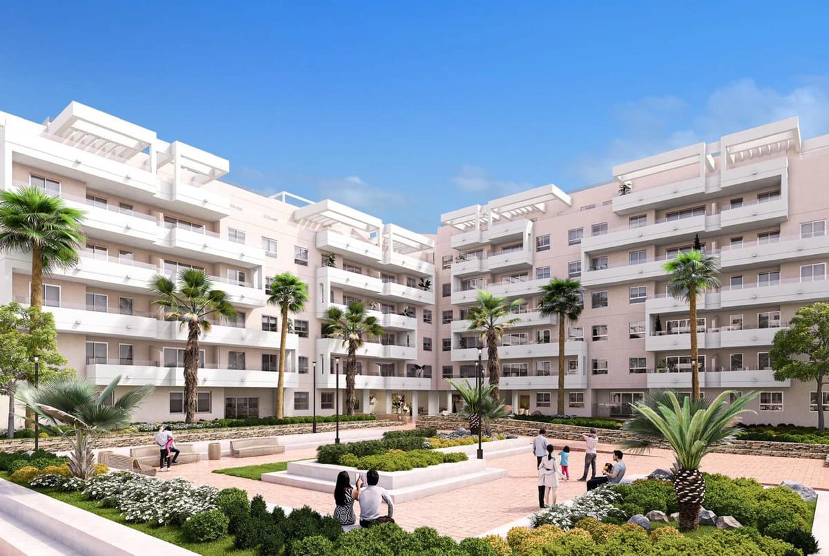 Rooftop Pool Apartments · Photo 13