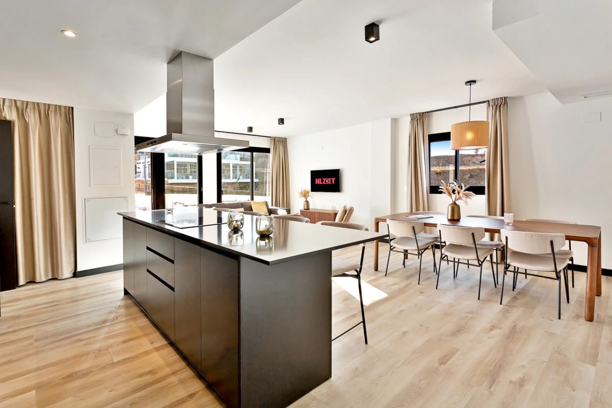 Apartments with Sea Views · Photo 28